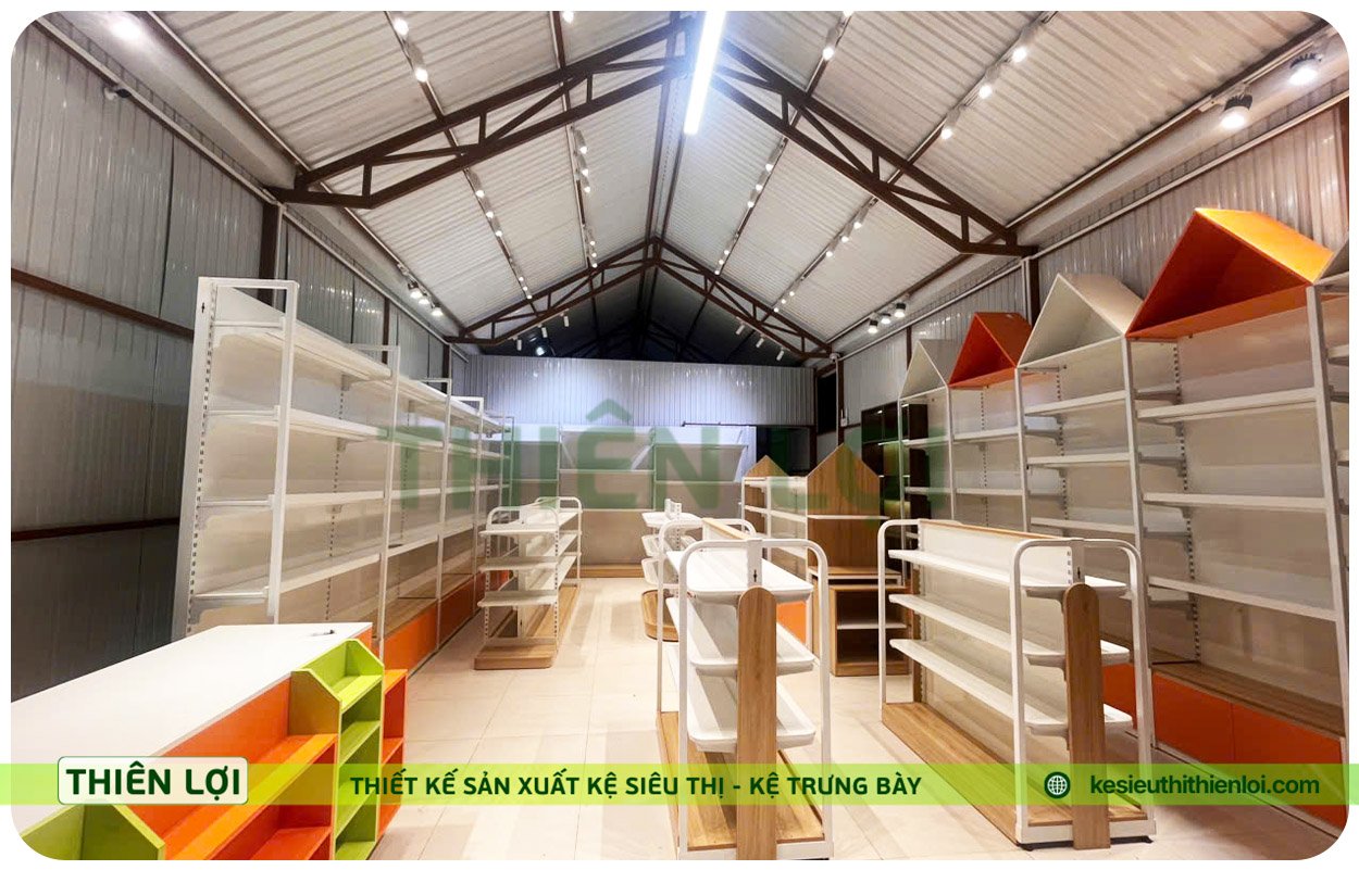 Kệ Trưng Bày Tại Gia Lai