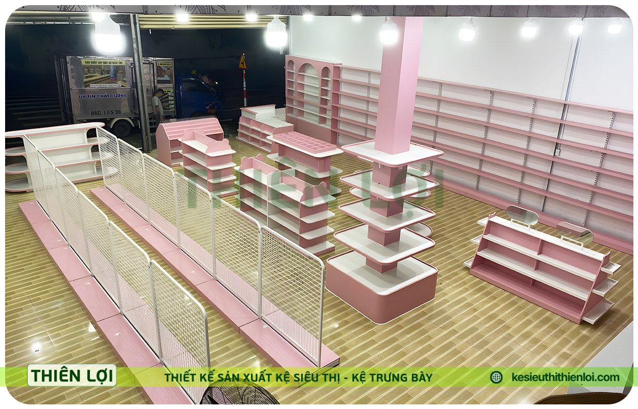 Kệ Trưng Bày Tại Kon Tum